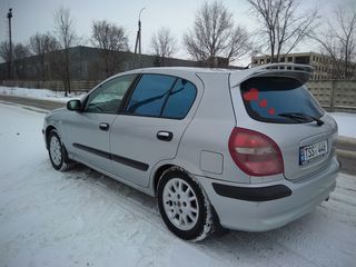 Nissan Almera foto 2