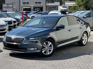 Skoda Superb foto 4