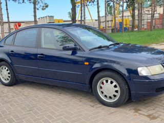 Volkswagen Passat foto 1