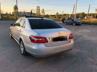 Mercedes E-Class foto 2