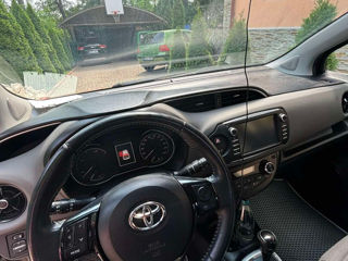 Toyota Yaris foto 3