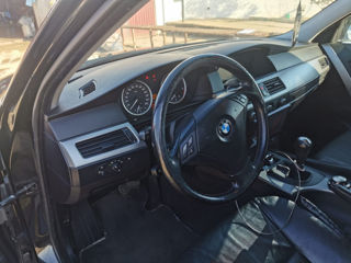 BMW 5 Series foto 10