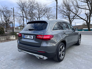 Mercedes GLC foto 4