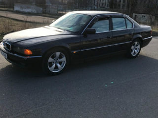 BMW 7 Series foto 6