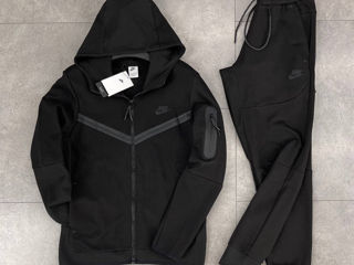 Nike Tech Fleece