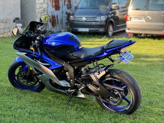 Yamaha R6 foto 3