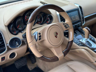 Porsche Cayenne foto 12