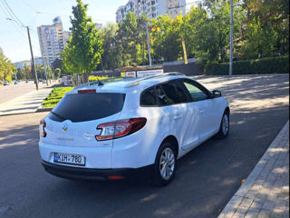 Renault Megane foto 2