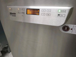 Профессиональная посудомоечная машина Miele фото 6