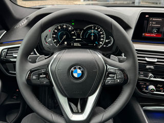 BMW 5 Series foto 7