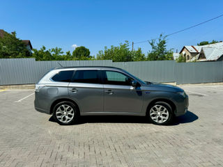 Mitsubishi Outlander foto 5