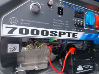 Generator Honda 7kw 380v, генератор професиональный 7kw 380в Хонда трехфазный
