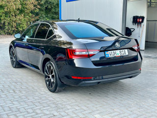 Skoda Superb foto 4