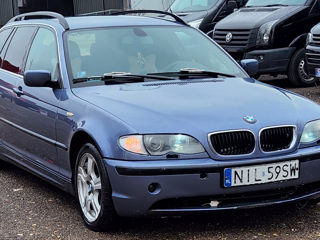 BMW 3 Series Touring foto 2