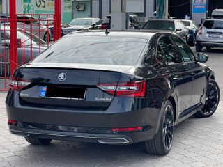 Skoda Superb foto 3