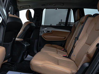 Volvo XC90 foto 8