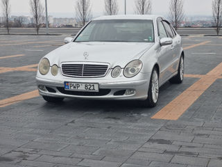 Mercedes E-Class foto 4