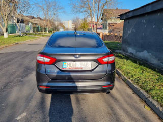 Ford Fusion foto 8