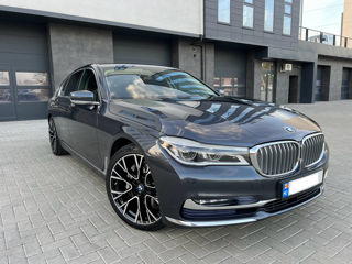 BMW 7 Series foto 1