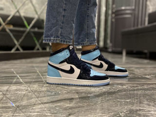 Nike Air Jordan 1 Retro High Glossy Blue/Black Women's foto 8