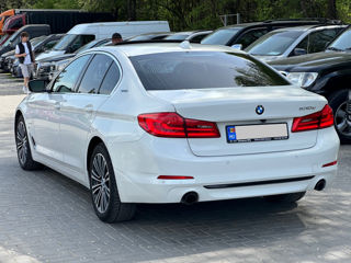 BMW 5 Series foto 5