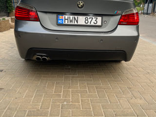 BMW 5 Series foto 4