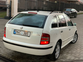 Skoda Fabia foto 2