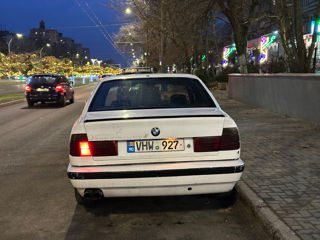 BMW 5 Series foto 8