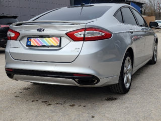 Ford Fusion foto 5