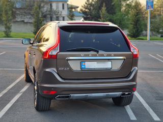 Volvo XC60 foto 3