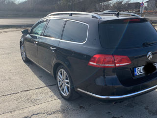 Volkswagen Passat foto 2