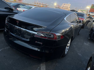 Tesla Model S foto 3