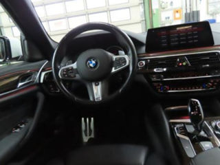 BMW 5 Series foto 4