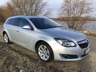 Opel Insignia foto 2