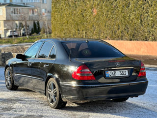 Mercedes E-Class foto 6