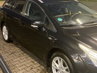 Toyota Avensis foto 5