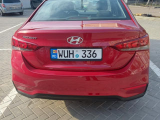 Hyundai Accent foto 2