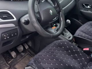 Renault Scenic foto 2