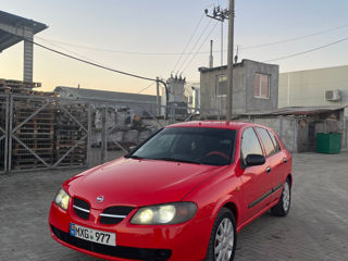 Nissan Almera foto 2