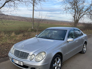 Mercedes E-Class foto 7