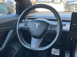 Tesla Model 3 foto 9