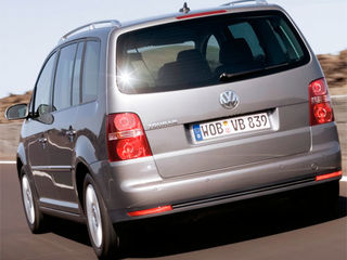 Volkswagen Touran foto 4