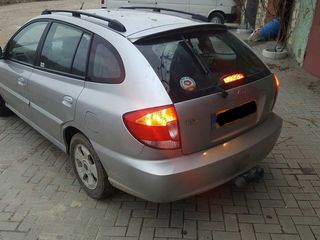 Kia rio fd    2000- 2004 , motor 1.3  benzin   (  piese )