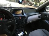 Nissan Almera foto 8