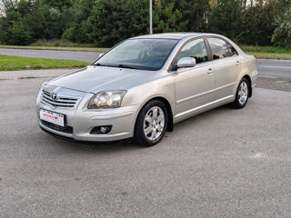 Toyota Avensis foto 17