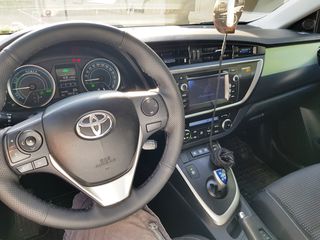 Toyota Auris foto 8