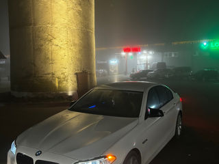 BMW 5 Series foto 2