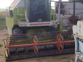 Claas Dominator 98 foto 8