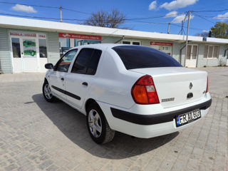 Renault Clio Symbol foto 3