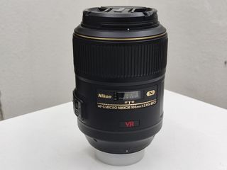 Nikon AF-S VR Micro-NIKKOR 105mm f/2.8G IF-ED Lens